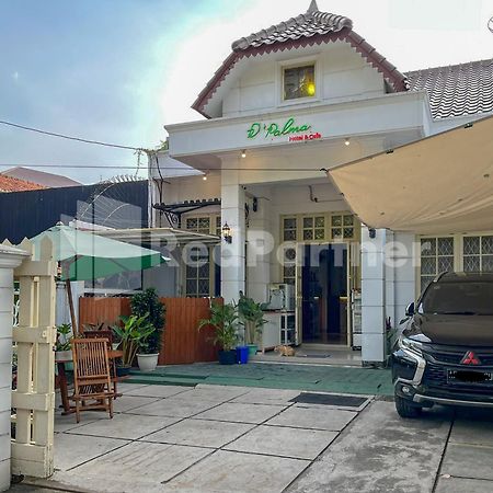 D Palma Near Lokananta Manahan Mitra Reddoorz Solo Exterior foto