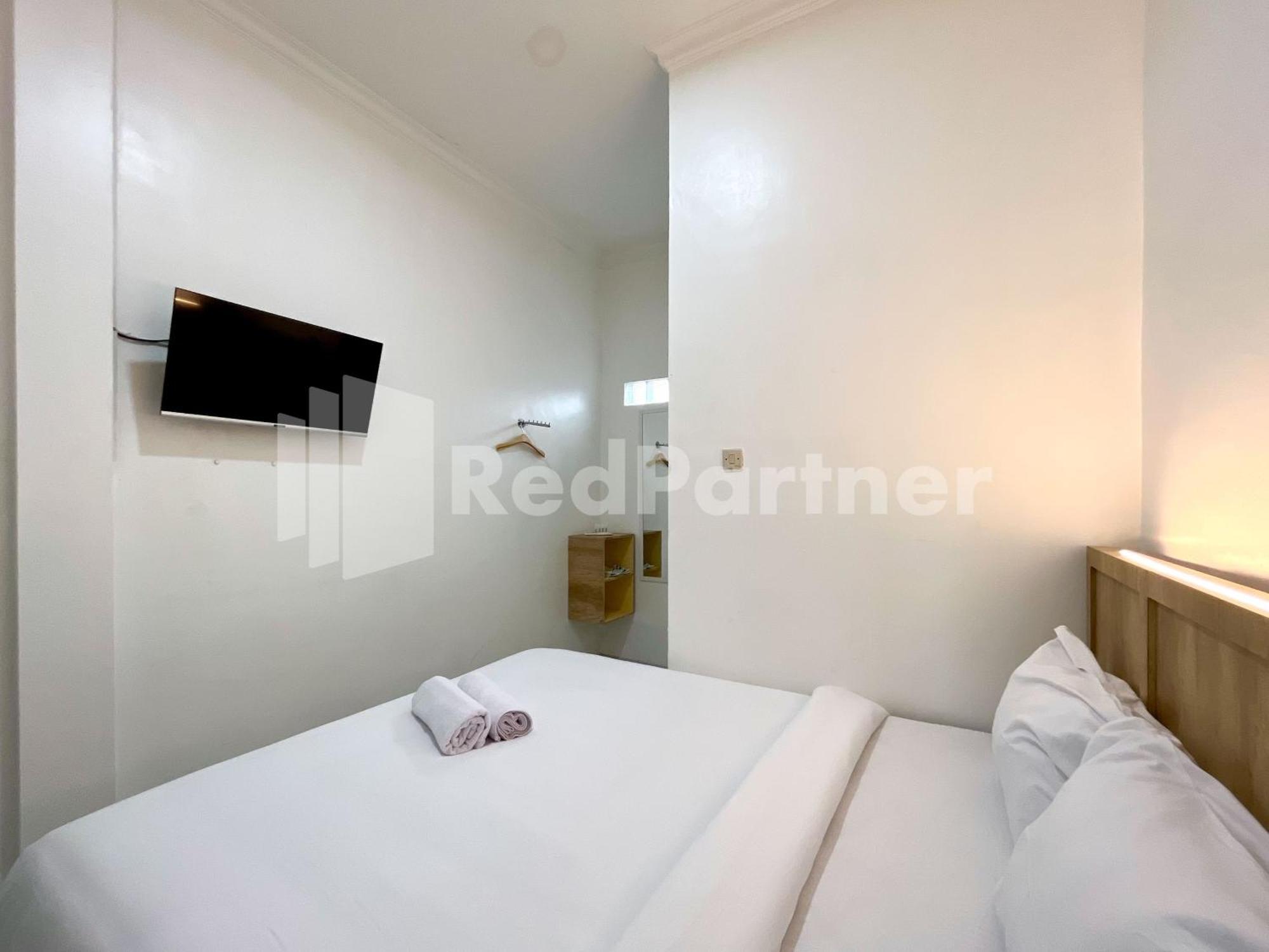 D Palma Near Lokananta Manahan Mitra Reddoorz Solo Exterior foto