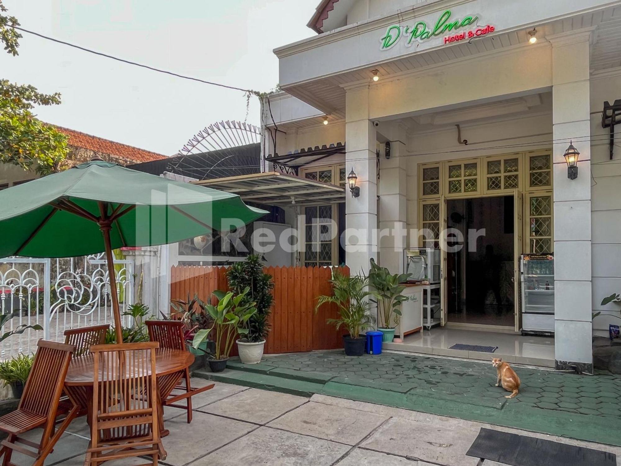 D Palma Near Lokananta Manahan Mitra Reddoorz Solo Exterior foto